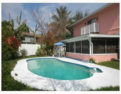 3997 Beach Dr., St Petersburg, FL 33705