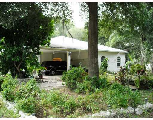215 S Kingsway Rd., Seffner, FL 33584