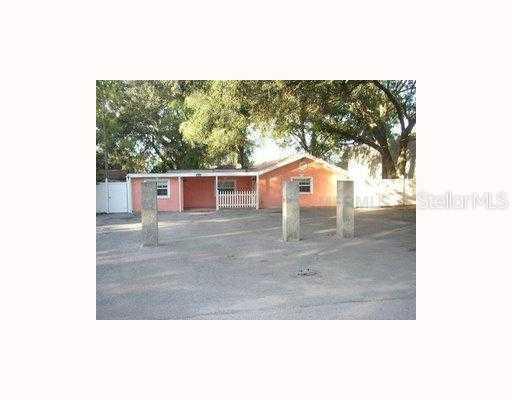 2505 W Powhatan Ave., Tampa, FL 33614