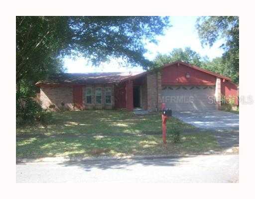 611 Pinedale Ct., Brandon, FL 33511