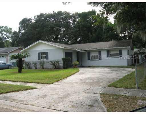 114 Inwood Cir., Brandon, FL 33510