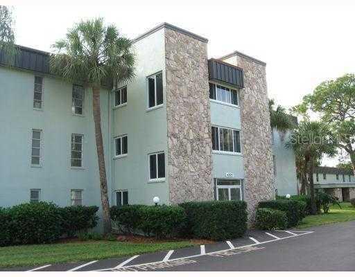 4925 38th Way #109, St Petersburg, FL 33711