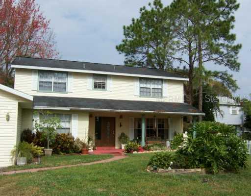 715 Crystal Lake Rd., Lutz, FL 33548