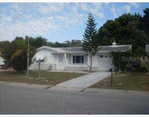 3316 Rock Royal Dr., Holiday, FL 34691