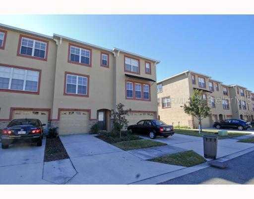 2414 Middleton Grove Dr., Brandon, FL 33511