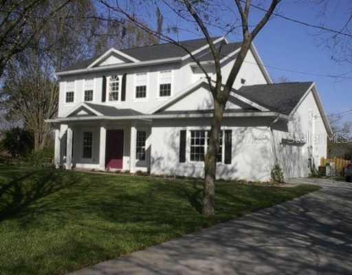 19017 Merry Ln., Lutz, FL 33548