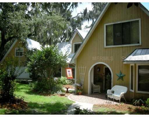 11703 Douglas Ln., Seffner, FL 33584