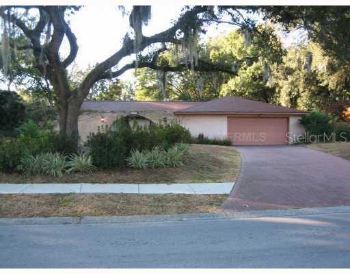 6611 Whiteway Dr., Temple Terrace, FL 33617