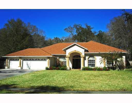 124 Myrtle Ridge Rd., Lutz, FL 33549