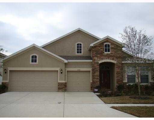 31524 Bearded Oak Dr., Wesley Chapel, FL 33543