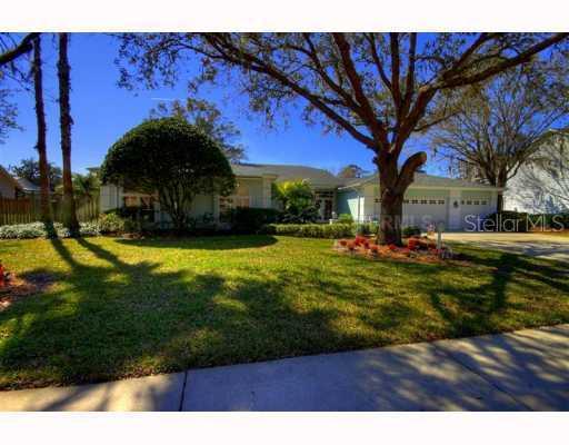 18006 Clear Lake Dr Dr., Lutz, FL 33548