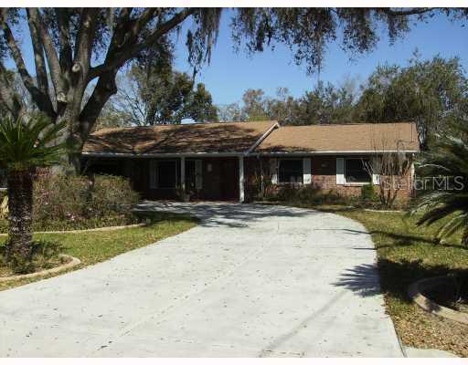 2120 Clifton Dr., Valrico, FL 33594