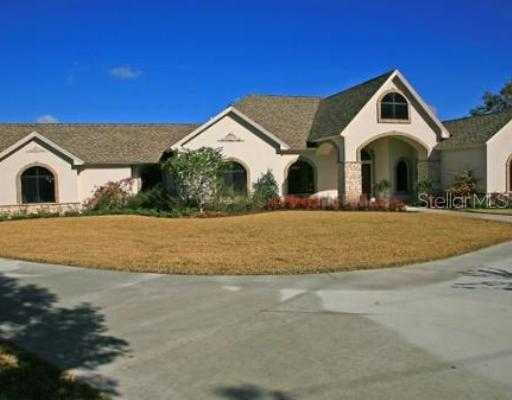 1716 Green Meadow Dr., Lutz, FL 33549