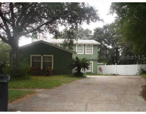 4711 Foxshire Cir., Tampa, FL 33624