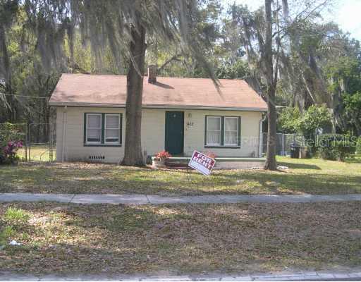 402 N Knights Ave., Brandon, FL 33510
