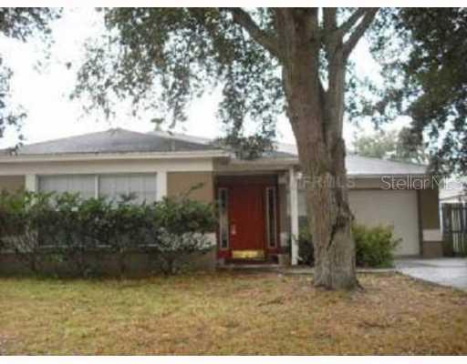 416 Benson St., Valrico, FL 33594