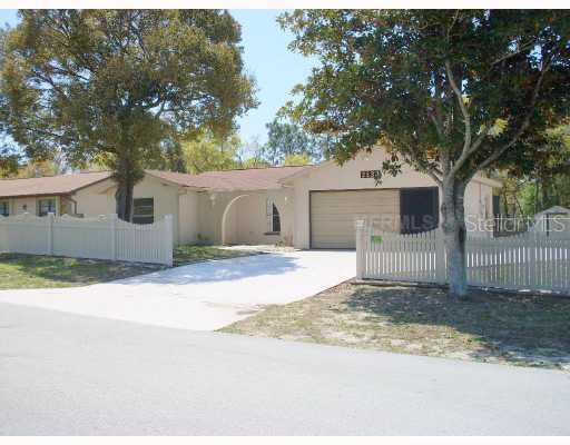 2133 Whitewood Ave, Spring Hill, FL 34609