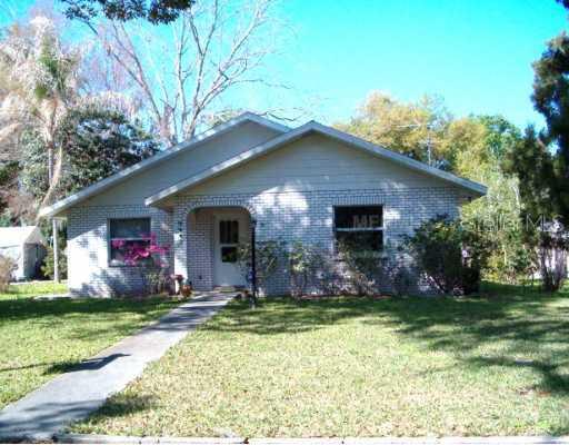 5443 11th St., Zephyrhills, FL 33542