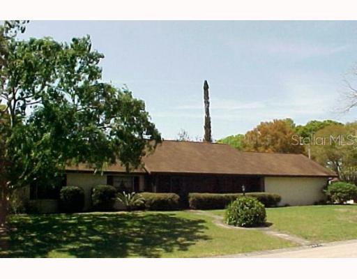 2201 Cherokee Tr., Valrico, FL 33594