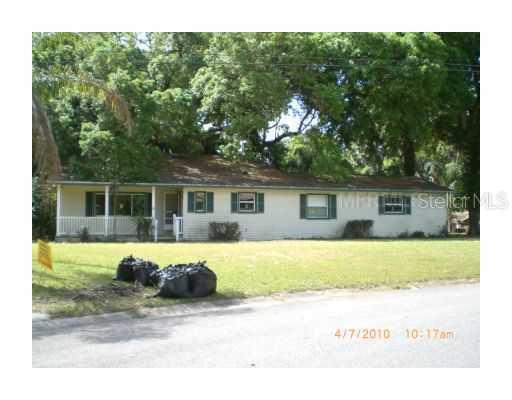 1203 Ravenwood Dr., Valrico, FL 33594