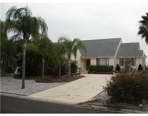 6617 Dolphin Cove Dr., Apollo Beach, FL 33572