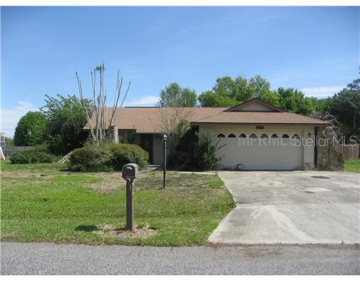 315 Wendi Ln., Ruskin, FL 33570