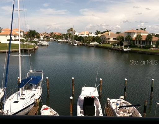 557 Pinellas Bayway Way #313, St Petersburg, FL 33715