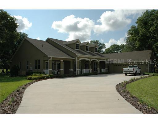 19701 Prince Benjamin Dr., Lutz, FL 33549