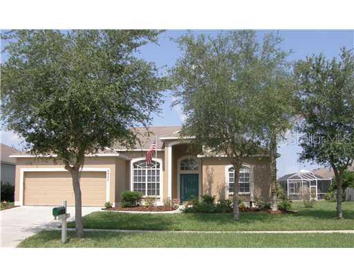 6820 Regents Village Way, Apollo Beach, FL 33572