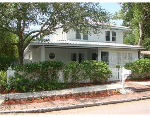 3200 W Hawthorne Rd., Tampa, FL 33611