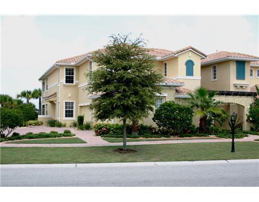 1347 Emerald Dunes Dr. #2, Sun City Center, FL 33573