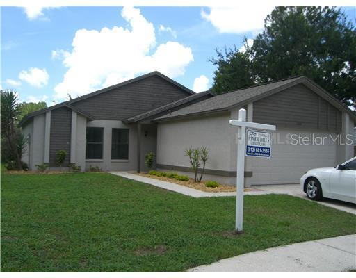 1302 Hatch Pl., Valrico, FL 33594