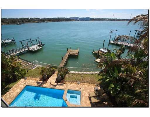 18 Sunset Bay Dr., Belleair, FL 33756