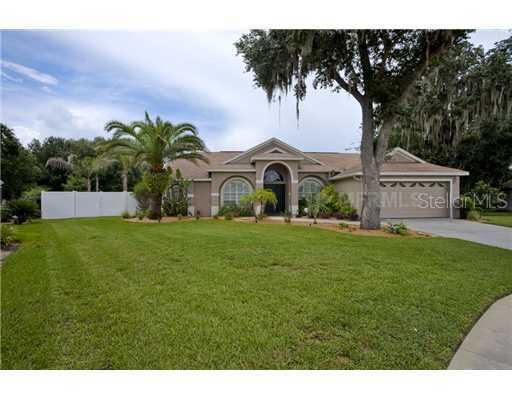 104 Rosana Dr., Brandon, FL 33511