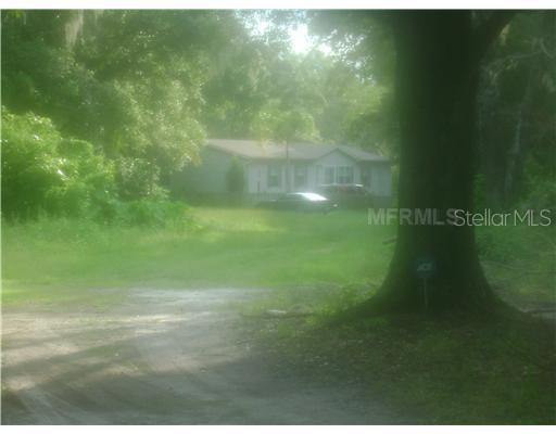 17906 Simmons Rd., Lutz, FL 33548