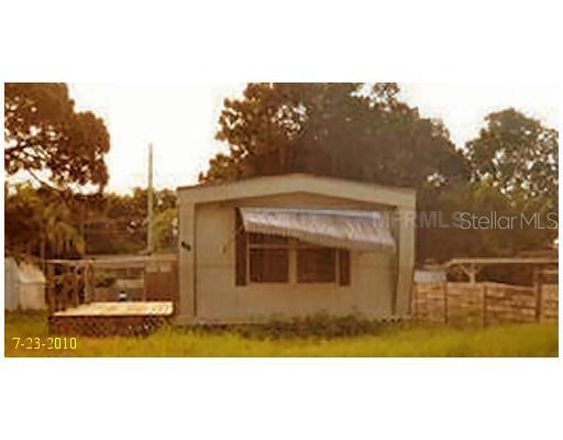 402 Kenwood Ave., Nokomis, FL 34275
