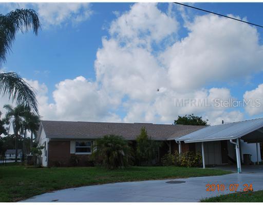 814 Blue Heron Blvd., Ruskin, FL 33570