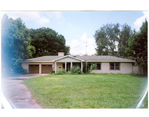 1009 Lake Charles Cir., Lutz, FL 33548