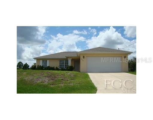 842 Portland St., Lehigh Acres, FL 33974