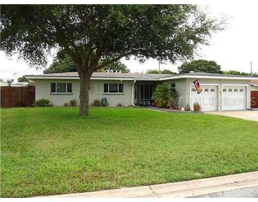 1320 Chesterfield Dr., Clearwater, FL 33756