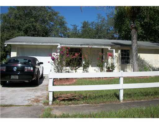 2231 Selkirk St., Valrico, FL 33594