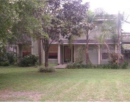 912 Briggett Ln., Lutz, FL 33548