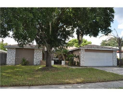 1918 Derbywood Dr., Brandon, FL 33510