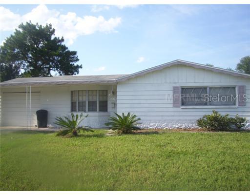 3045 Lloyd Dr., Holiday, FL 34691
