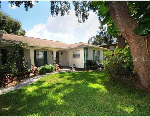 9912 Penninsular Dr., Gibsonton, FL 33534