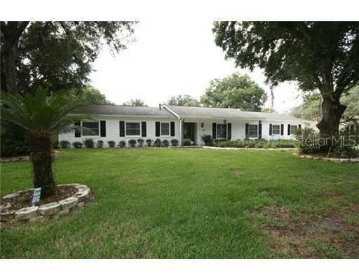 611 Greenbriar Dr., Brandon, FL 33511