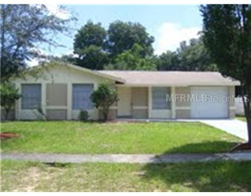 2304 Selkirk St., Valrico, FL 33594