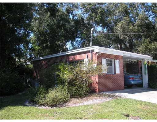 923 Hillside Dr., Lutz, FL 33549