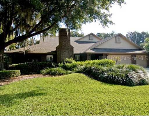 18232 Clear Lake Dr., Lutz, FL 33548