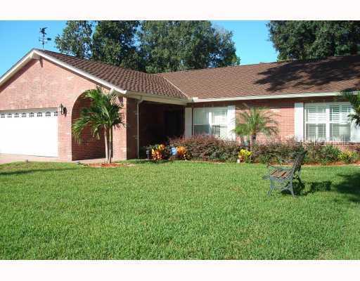 11418 Country Oaks Dr., Tampa, FL 33618